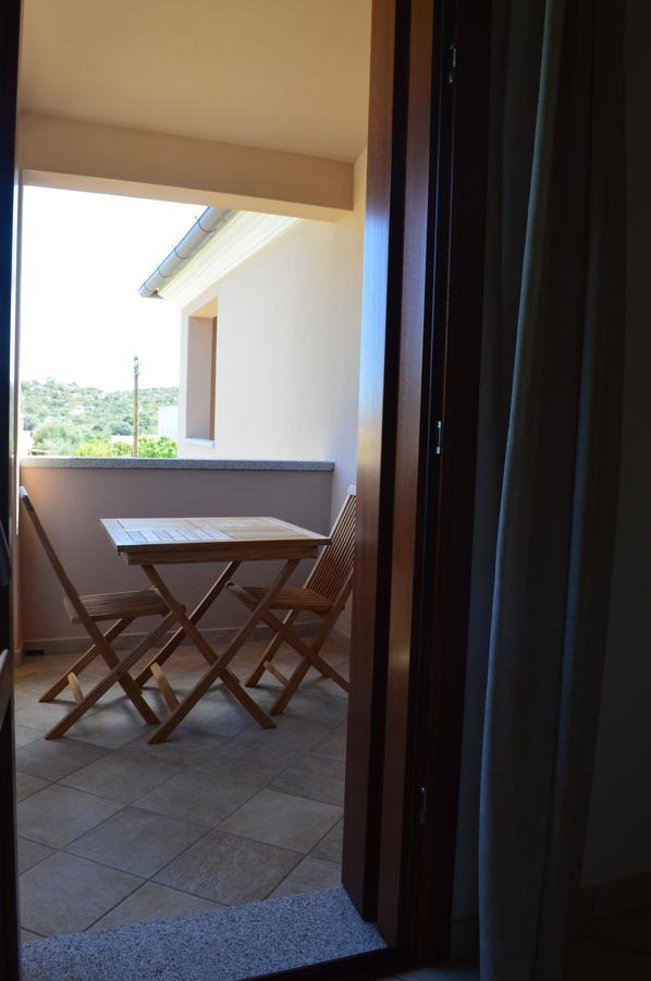 Guest Rooms Affittacamere San Teodoro  Exteriér fotografie